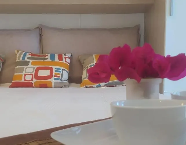 Appartement La Casetta In Canada, Sul Mare Con Piscina Marina dʼAndora